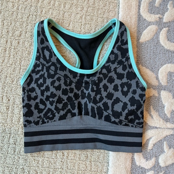 Pour Moi sports bra - Picture 1 of 2